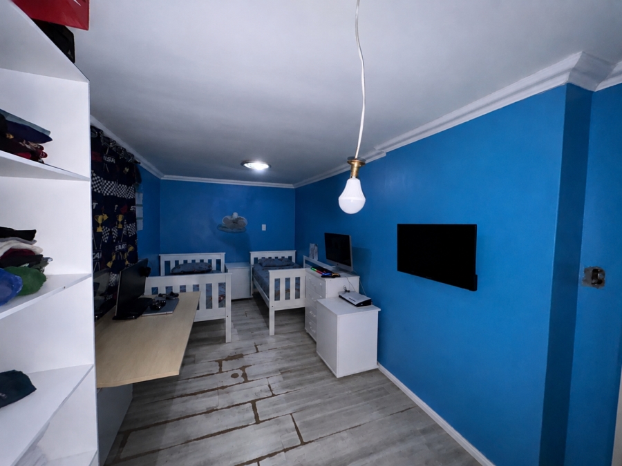 2 Bedroom Property for Sale in Portlands Western Cape